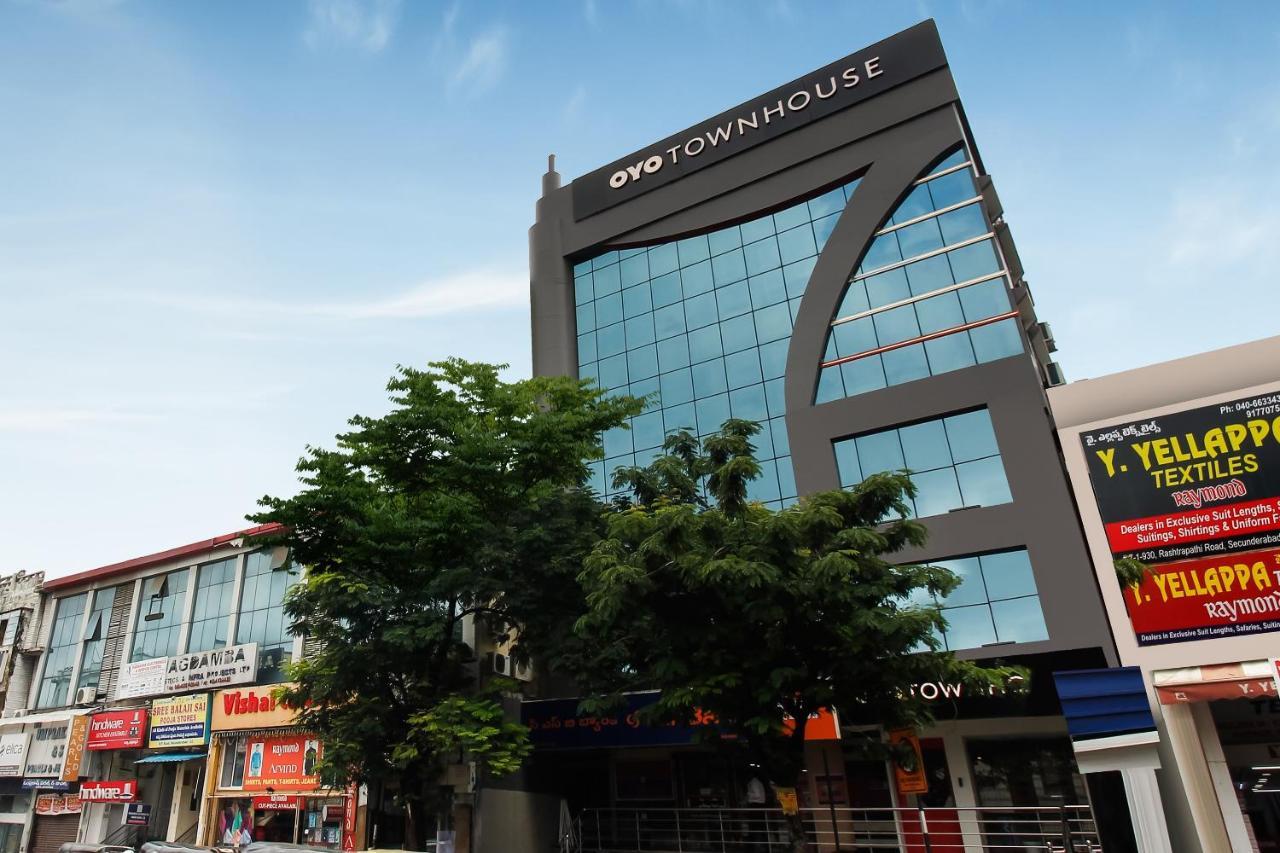 Готель Oyo Townhouse 600 Gangothri Secunderabad Екстер'єр фото