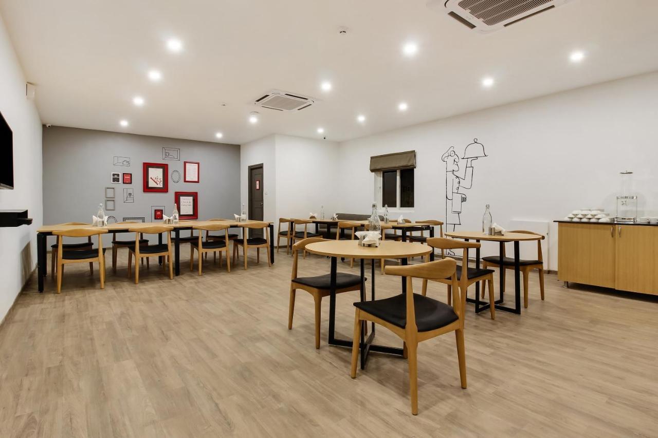 Готель Oyo Townhouse 600 Gangothri Secunderabad Екстер'єр фото