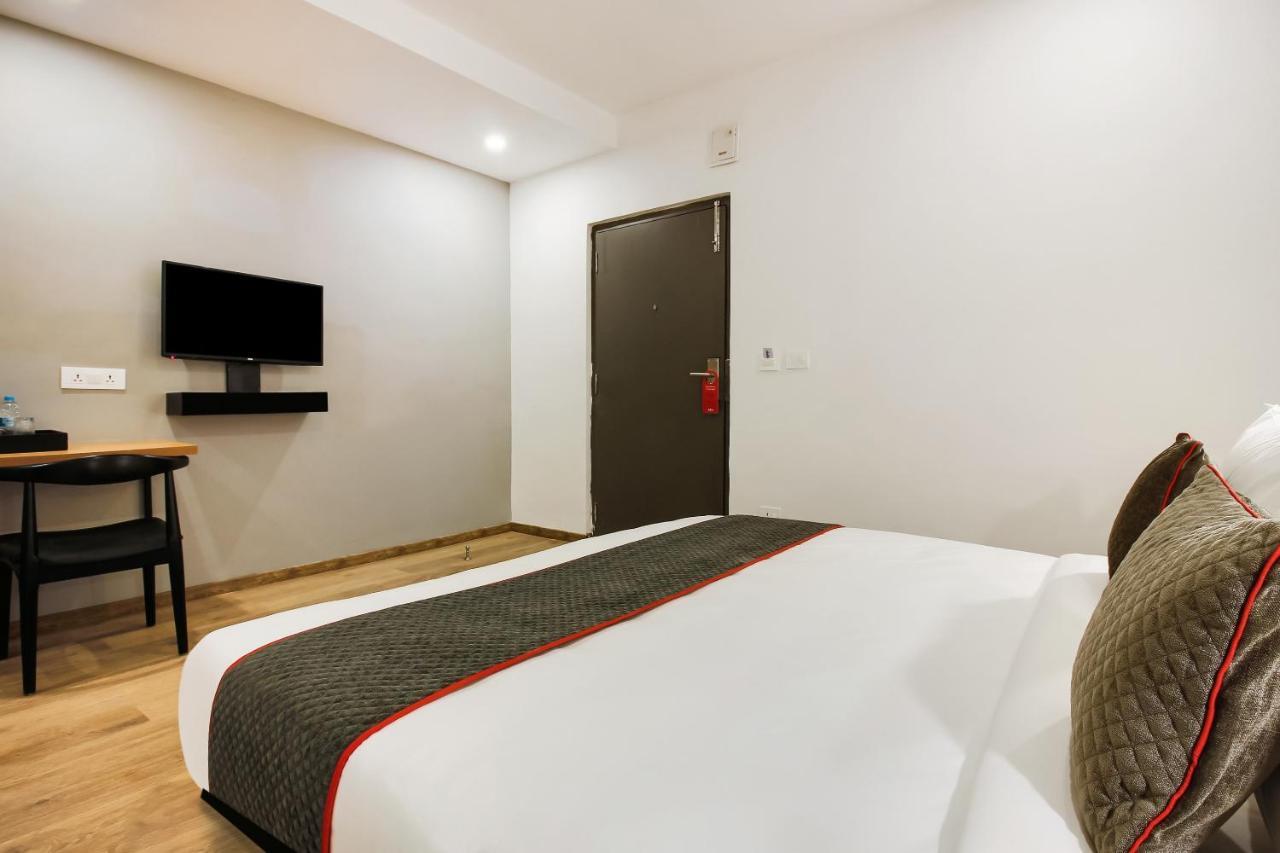 Готель Oyo Townhouse 600 Gangothri Secunderabad Екстер'єр фото