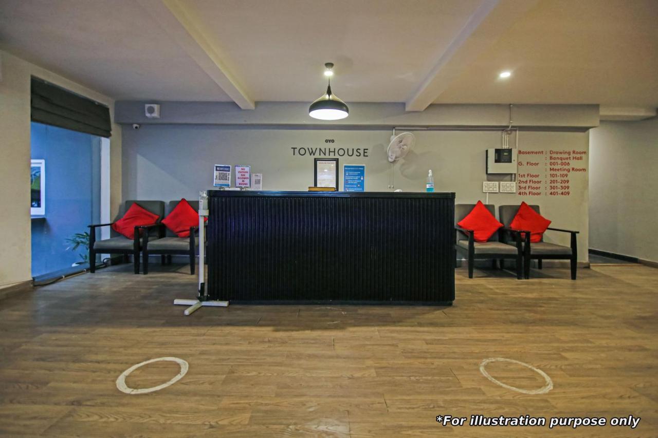 Готель Oyo Townhouse 600 Gangothri Secunderabad Екстер'єр фото